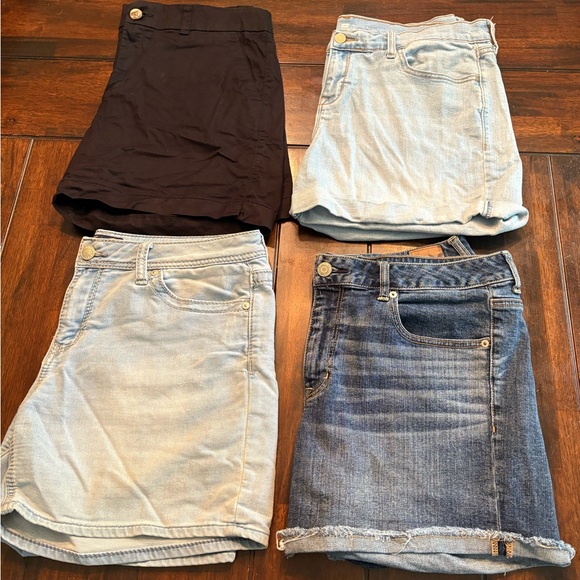 American Eagle Outfitters Pants - Set of 4 Denim and Black Shorts, Women’s size 14